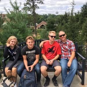 Meet your Posher, Ted